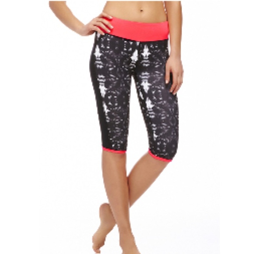 Fabletics capris